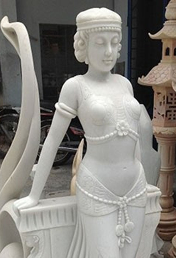 Tượng theo yêu cầu